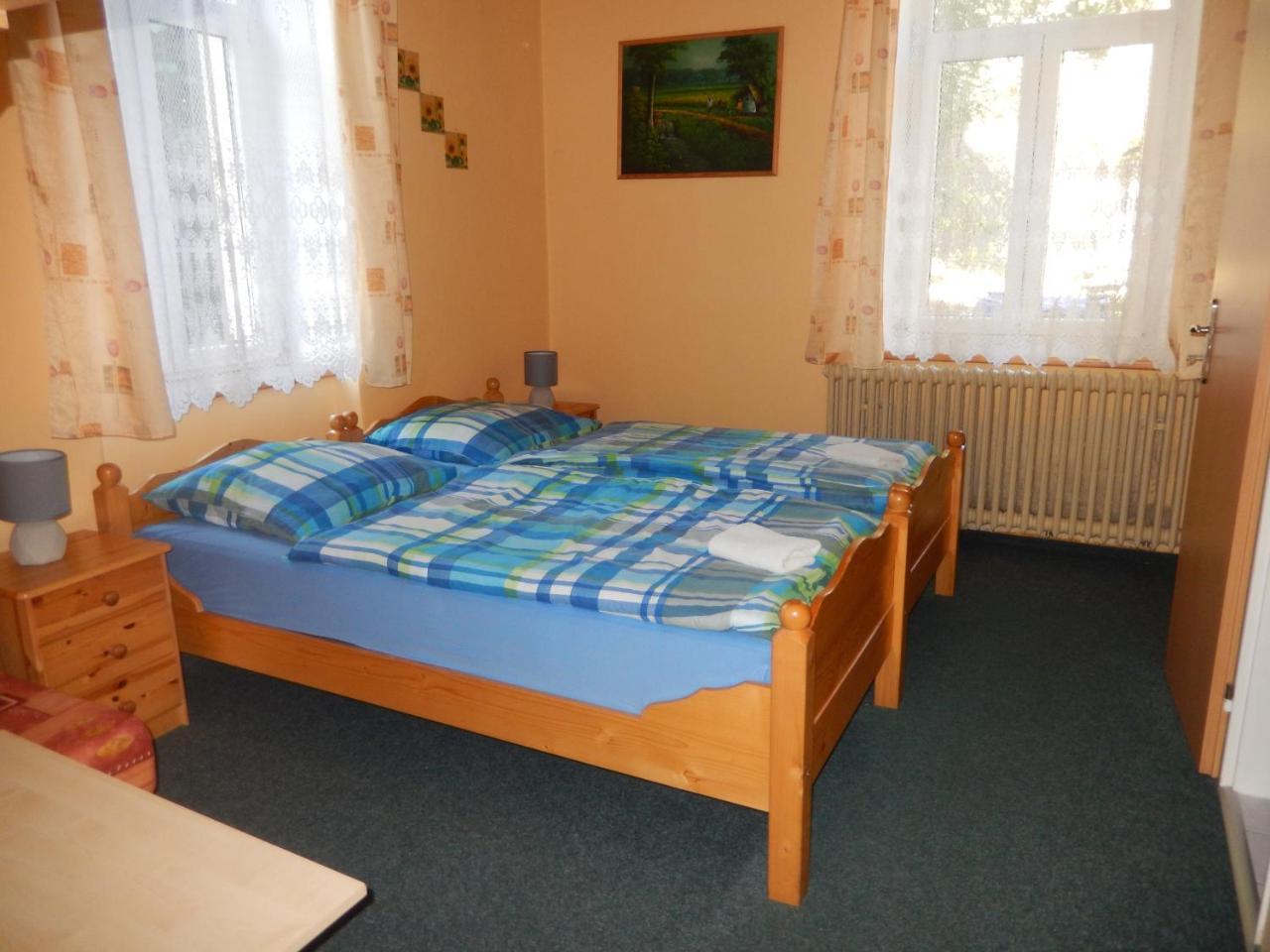 Penzion Manetin U Sv. Barbory Hotel Luaran gambar
